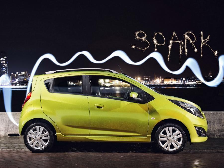  Chevrolet Spark 2013 года  (UK) (фото 2 из 6)